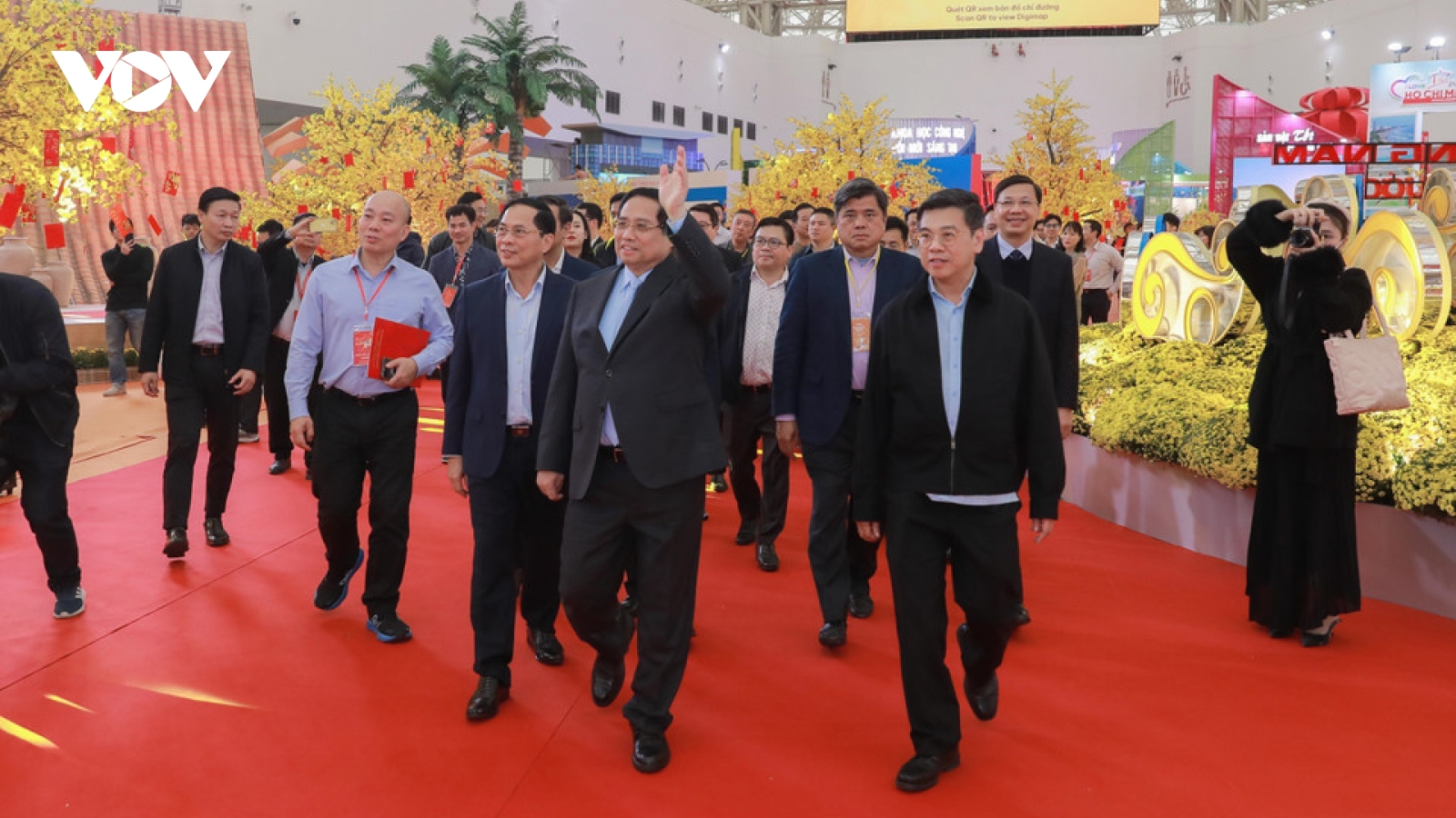 Thủ tướng Phạm Minh Chính kiểm tra công tác chuẩn bị Hội chợ Mùa Xuân 2026